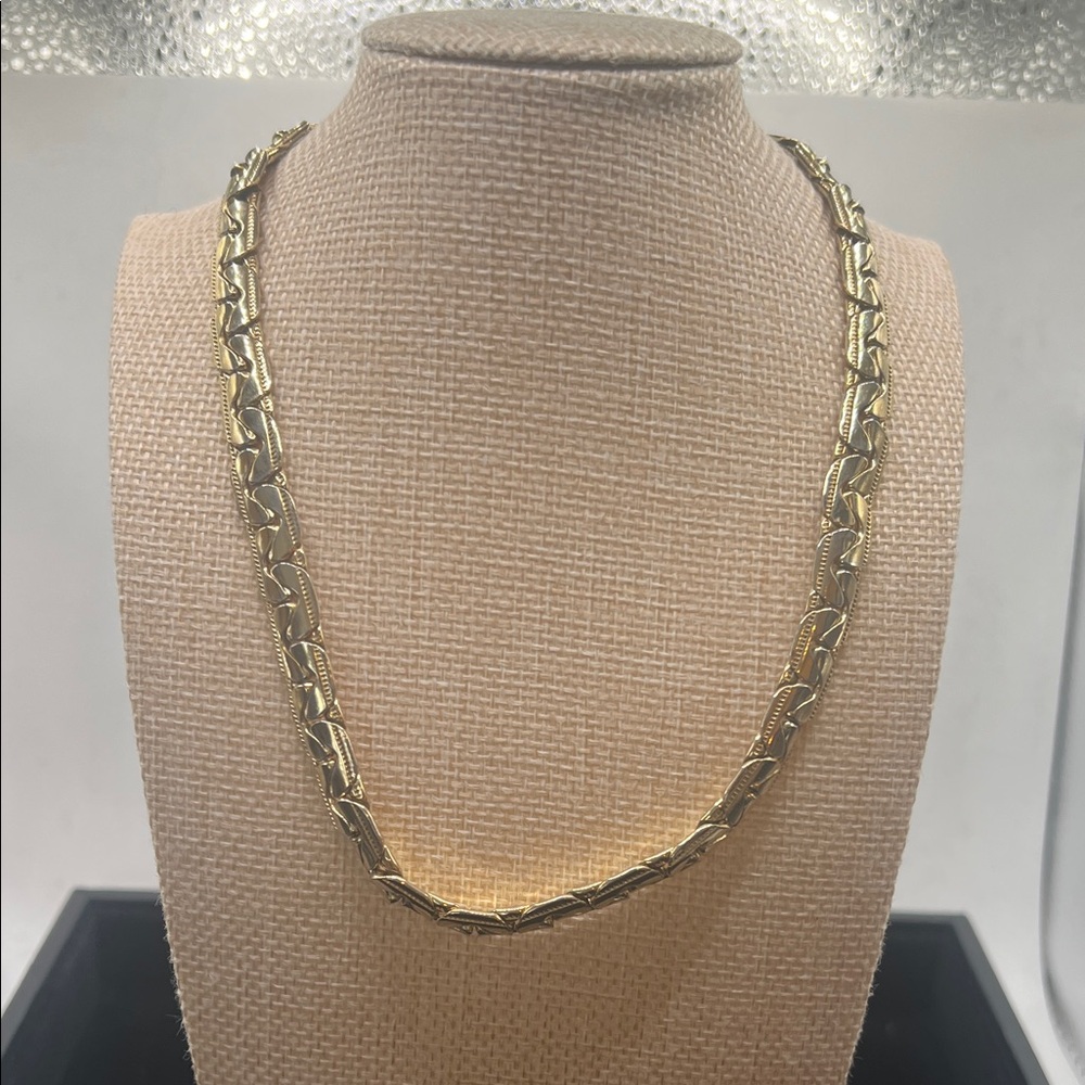 Costume Gold Chain Necklace 16”